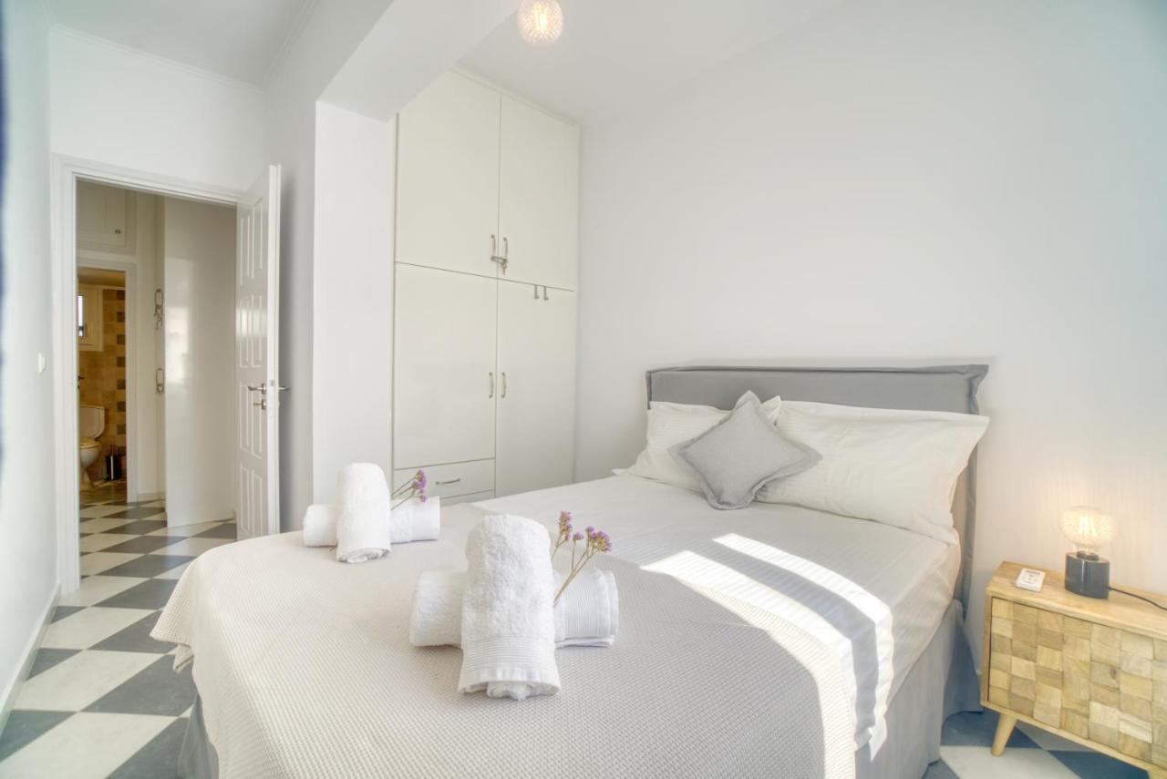 Stylish, Cozy 2-Bdr Flat In Andros Town By Explore Andros Екстер'єр фото
